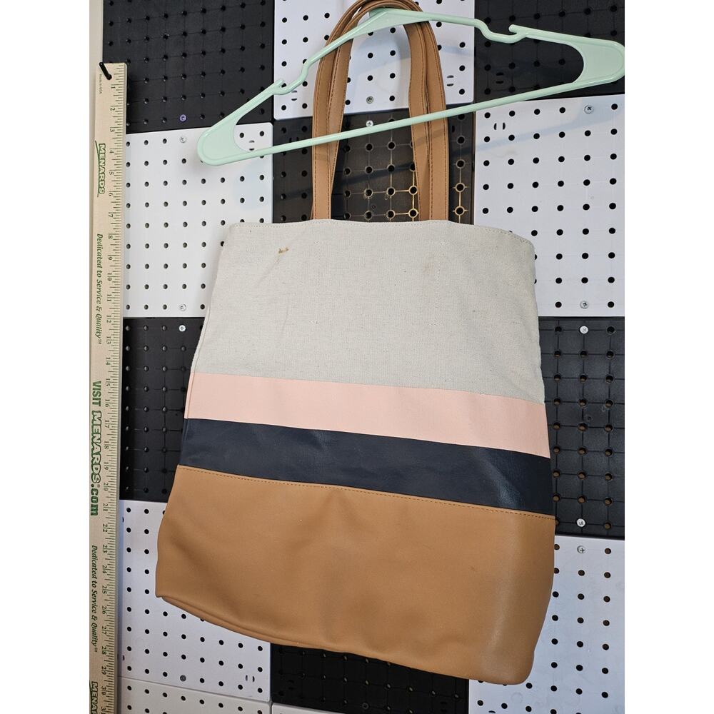 Mark & Hall Color Block Tote Bag - Picture 13 of 14